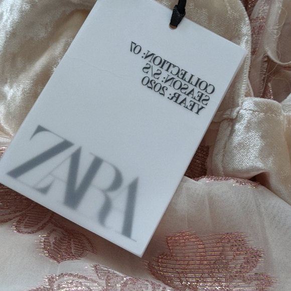 Zara’s Romantics Collection - Picture 7 of 9